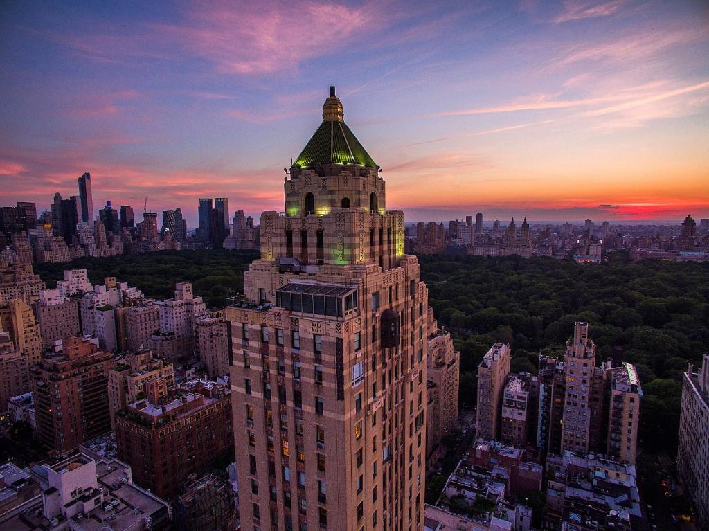 The Carlyle - A Rosewood Hotel