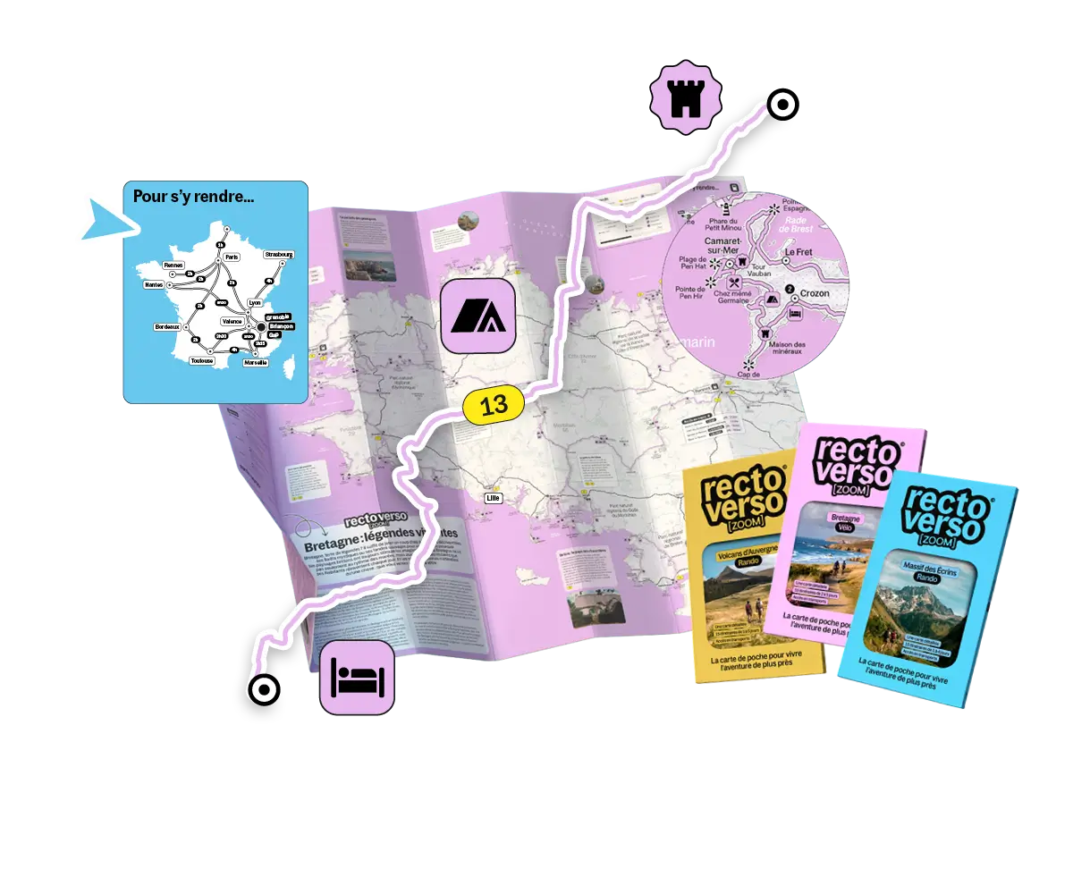 Carte de randonnée pliée et dépliée avec itinéraire numéroté, icônes de camping et hébergement, et plusieurs couvertures de guides recto verso Zoom pour différentes régions.
