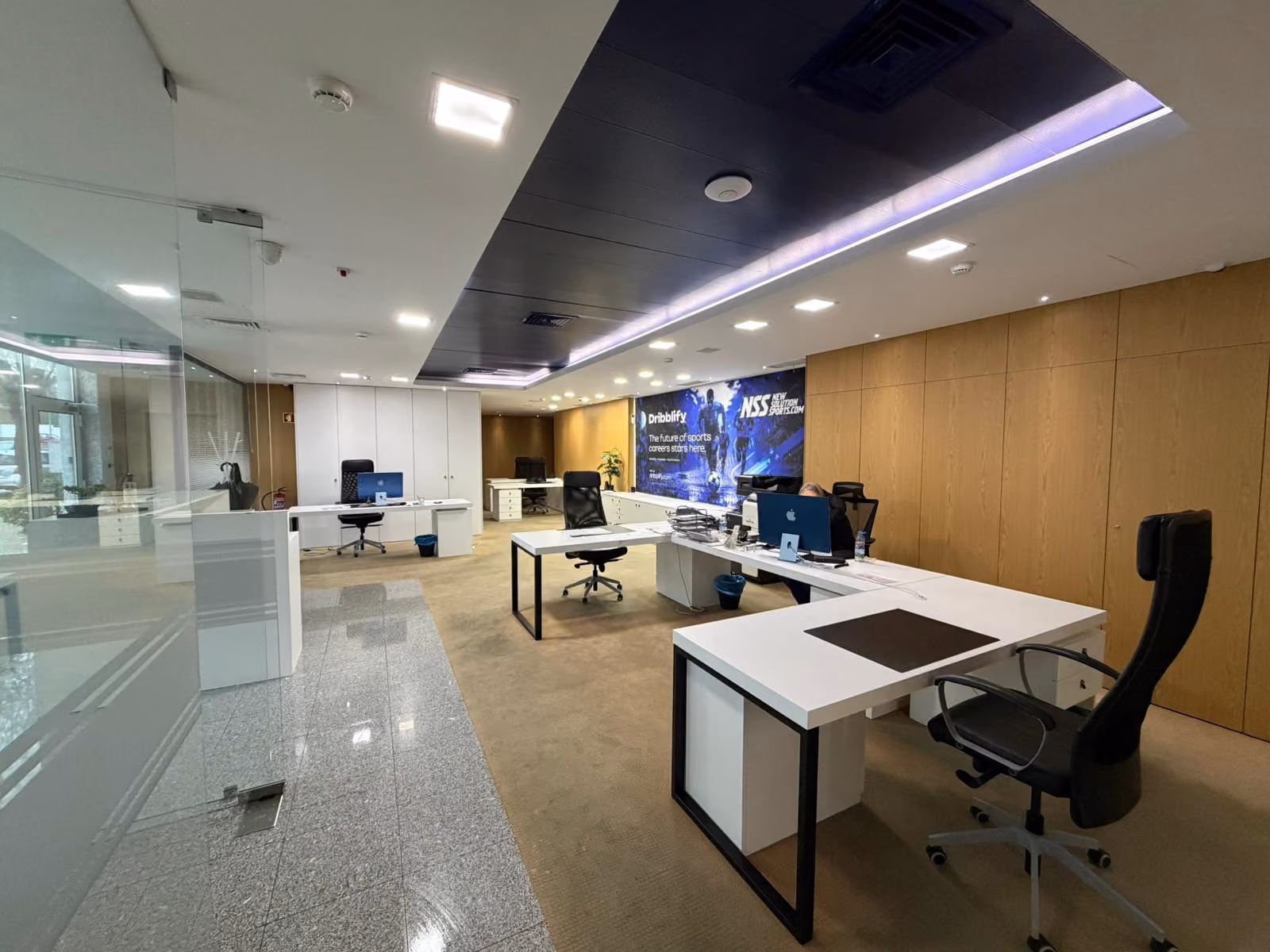 Open-plan workspace at the Vila do Conde office