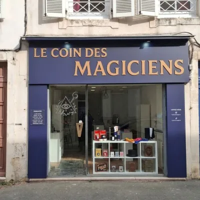 Devanture de magasin pour Le Coin des Magiciens