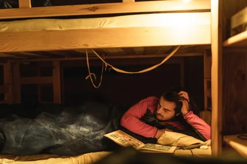 S'accorder un peu de temps de lecture pendant la Grande Traversée du Jura à ski de fond