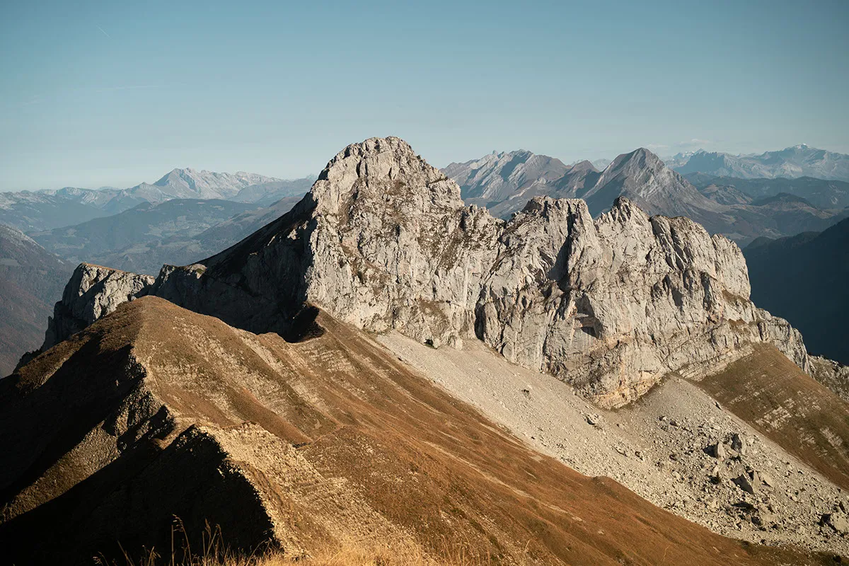 Le massif des Bauges est une destination toute choisie pour la randonnée