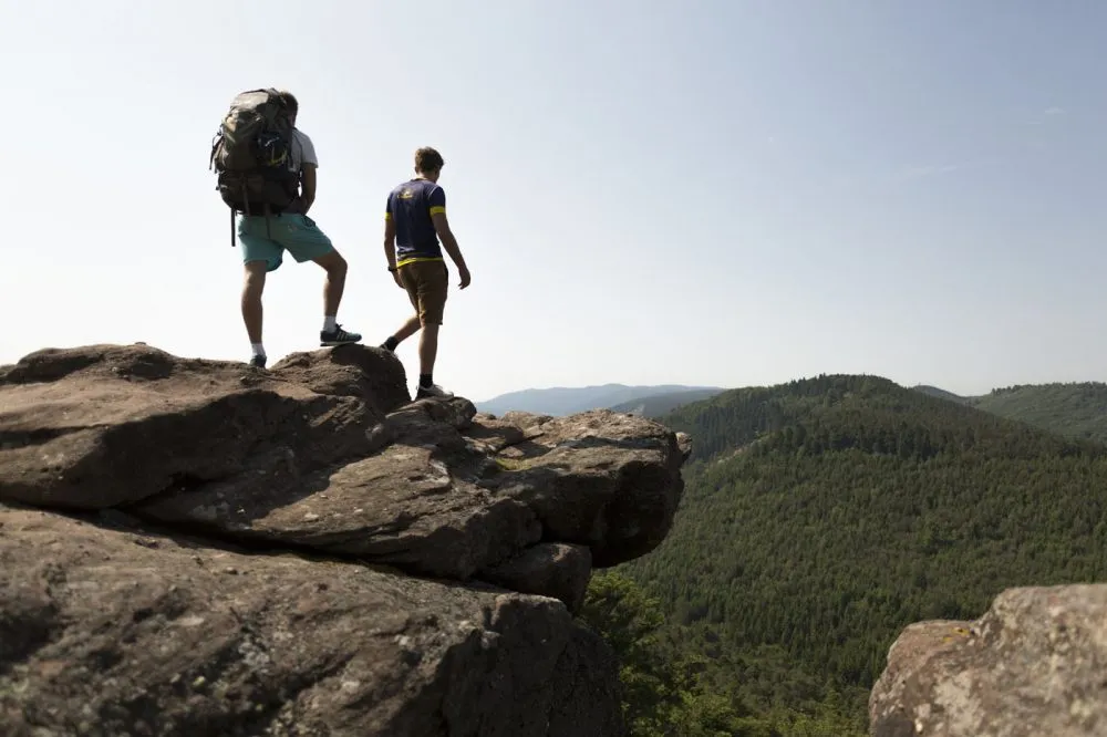 Le rocher de Brotsch est une étape de cette rando dans les Vosges.