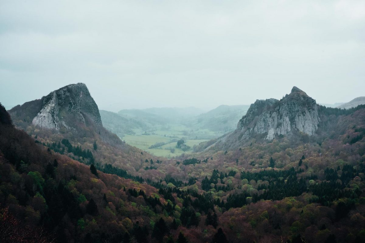 Le tour des lacs d'Auvergne sur le GR30, une des randonnées les plus belles de France