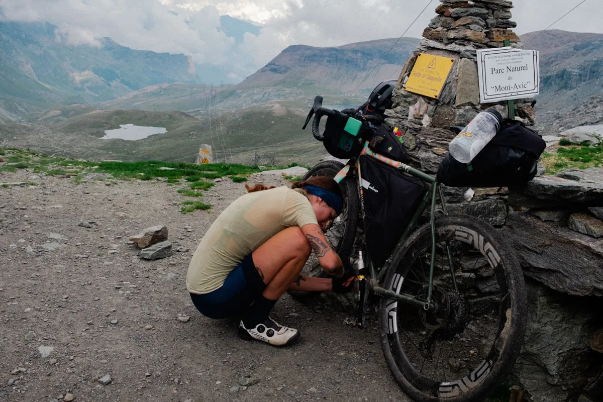 Traverser les Alpes de Chamonix à Milan en gravel