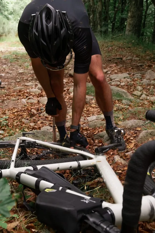Matériel pour une aventure en gravel en Occitanie