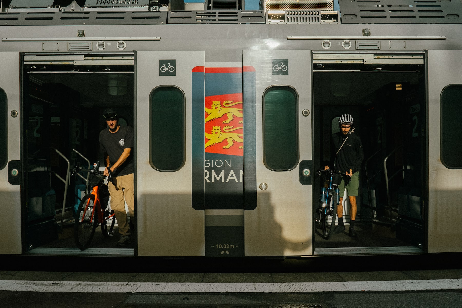 Comment voyager en train avec son vélo : le guide complet France et Europe