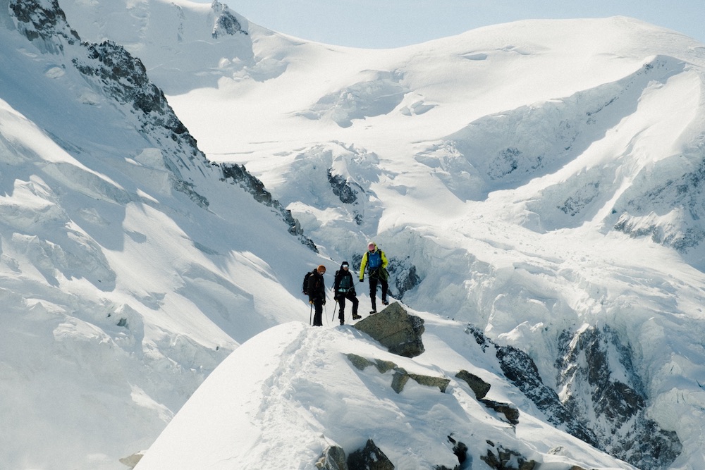 Tout savoir pour débuter l’alpinisme : le guide complet