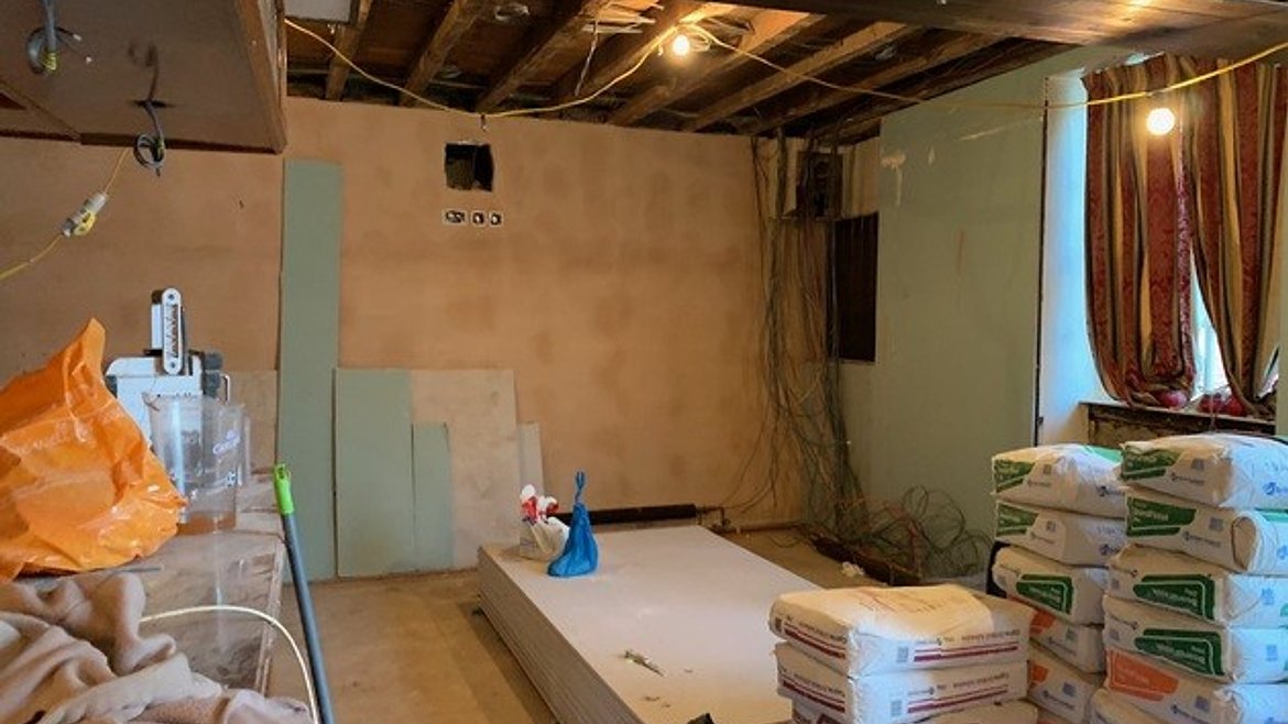 Foresters Arms bar pre renovation