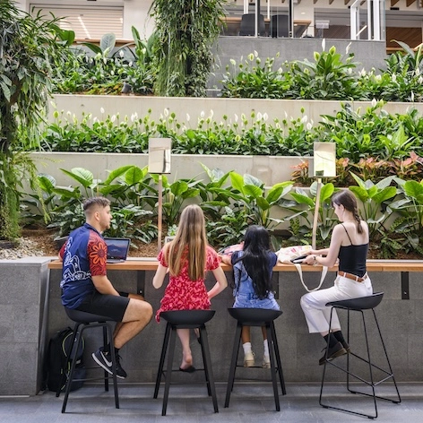 Guide: The Anywhere Lab - Campus IT Management in the Era of On-Demand Learning