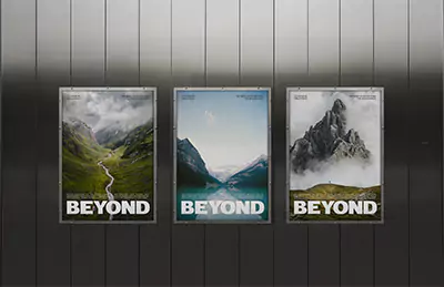 3 posters på en vägg.