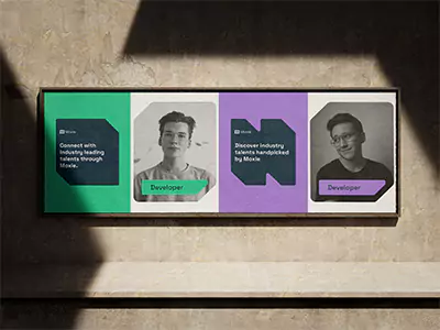 4 posters på en vägg.