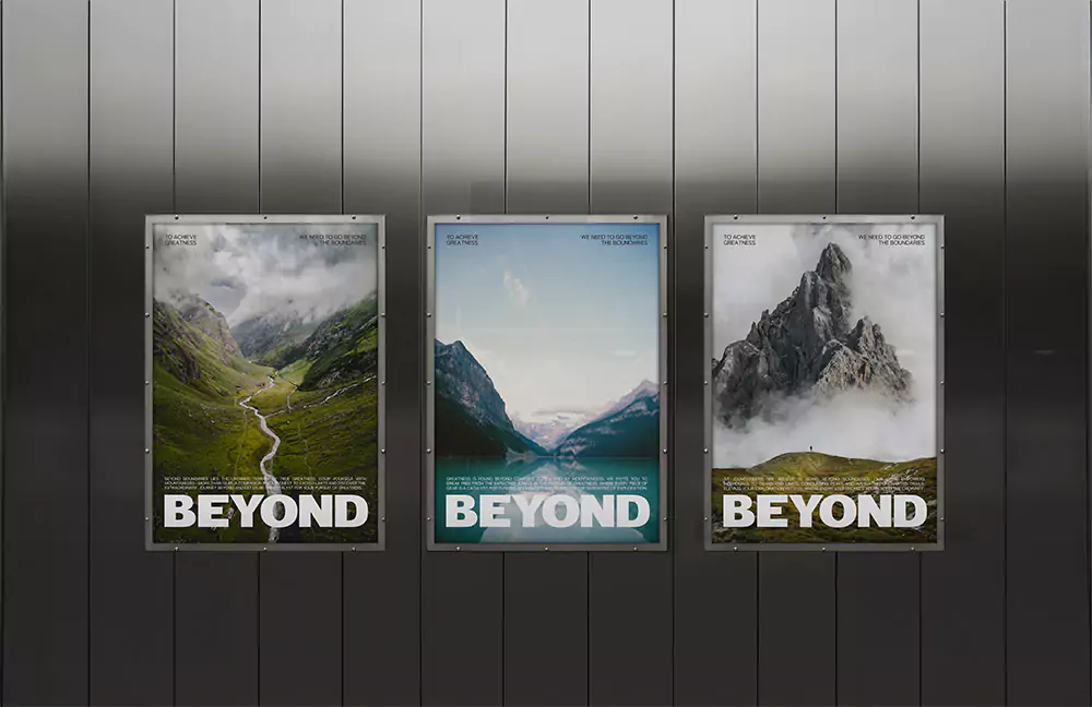 3 posters på en vägg.