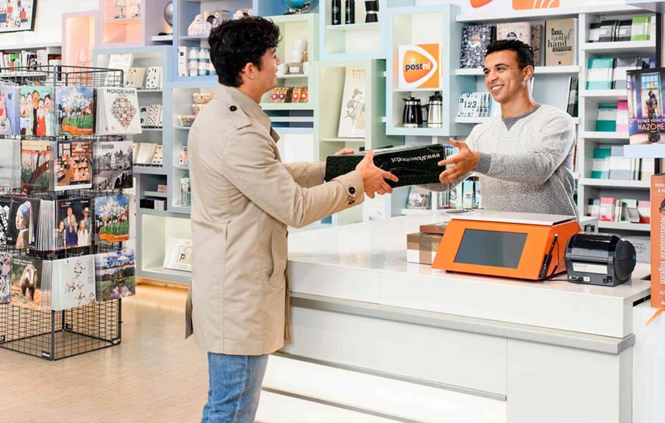 PostNL punt Axel bij Le Bourget – pakket ophalen en versturen