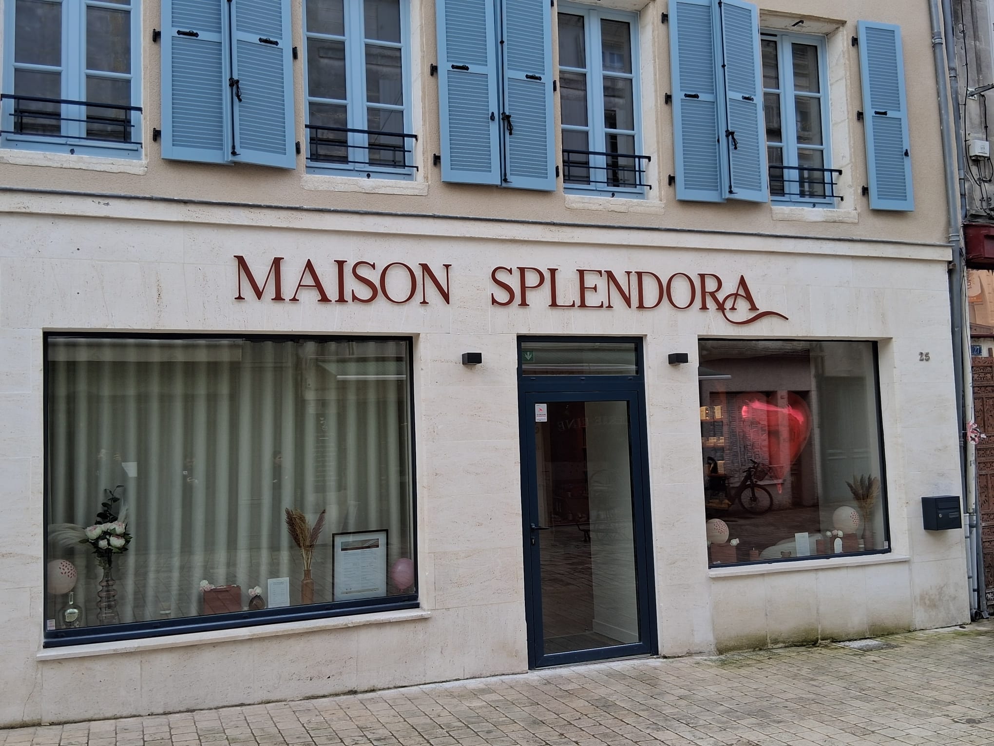 Lettrage relief pour Maison Splendora !