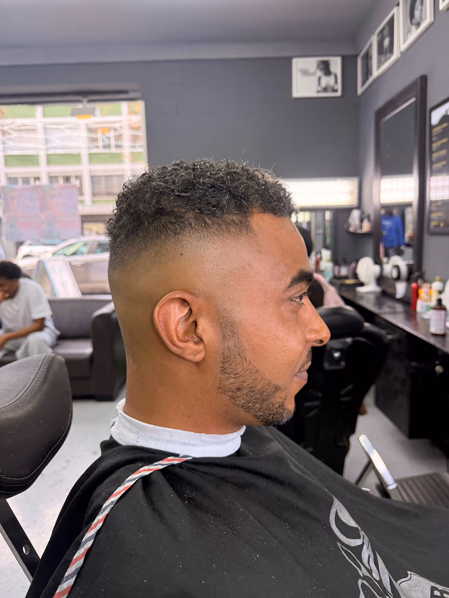 Fade haircut at Fineboy Barbershop Bern