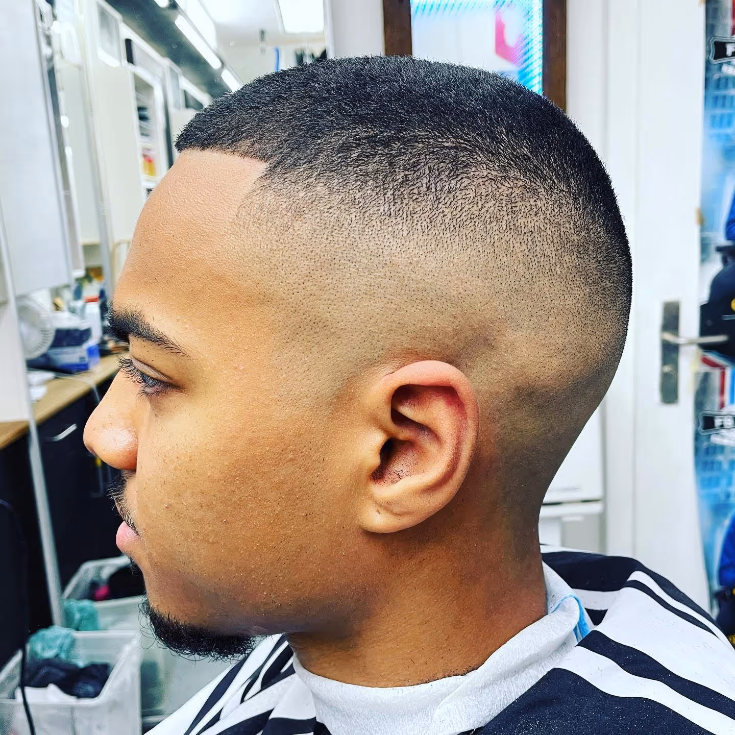 Barber fade haircut at Fineboy Barbershop Bern