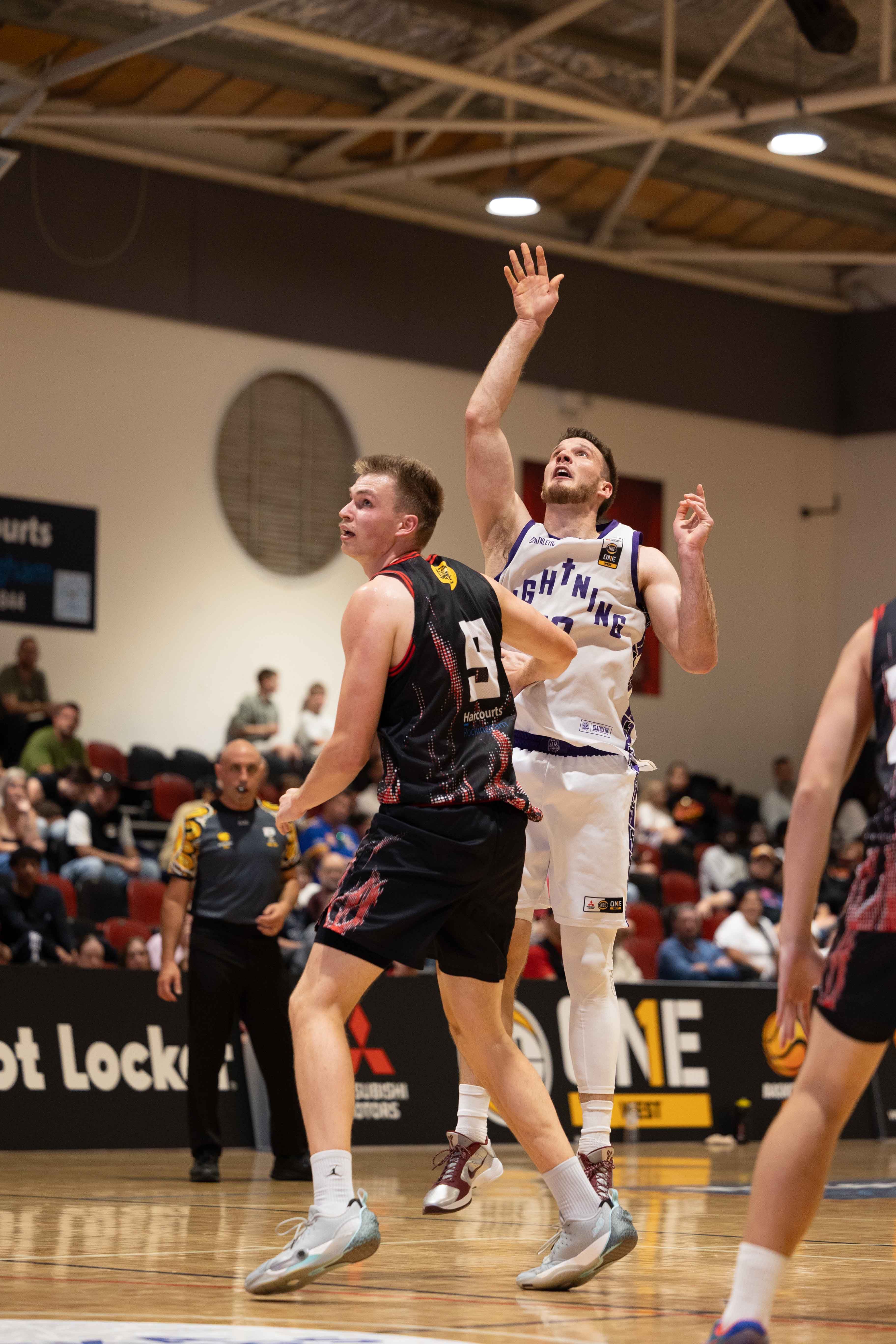 Slmediaau Nb L12026 Mensflamesvslakeside040477 Copy