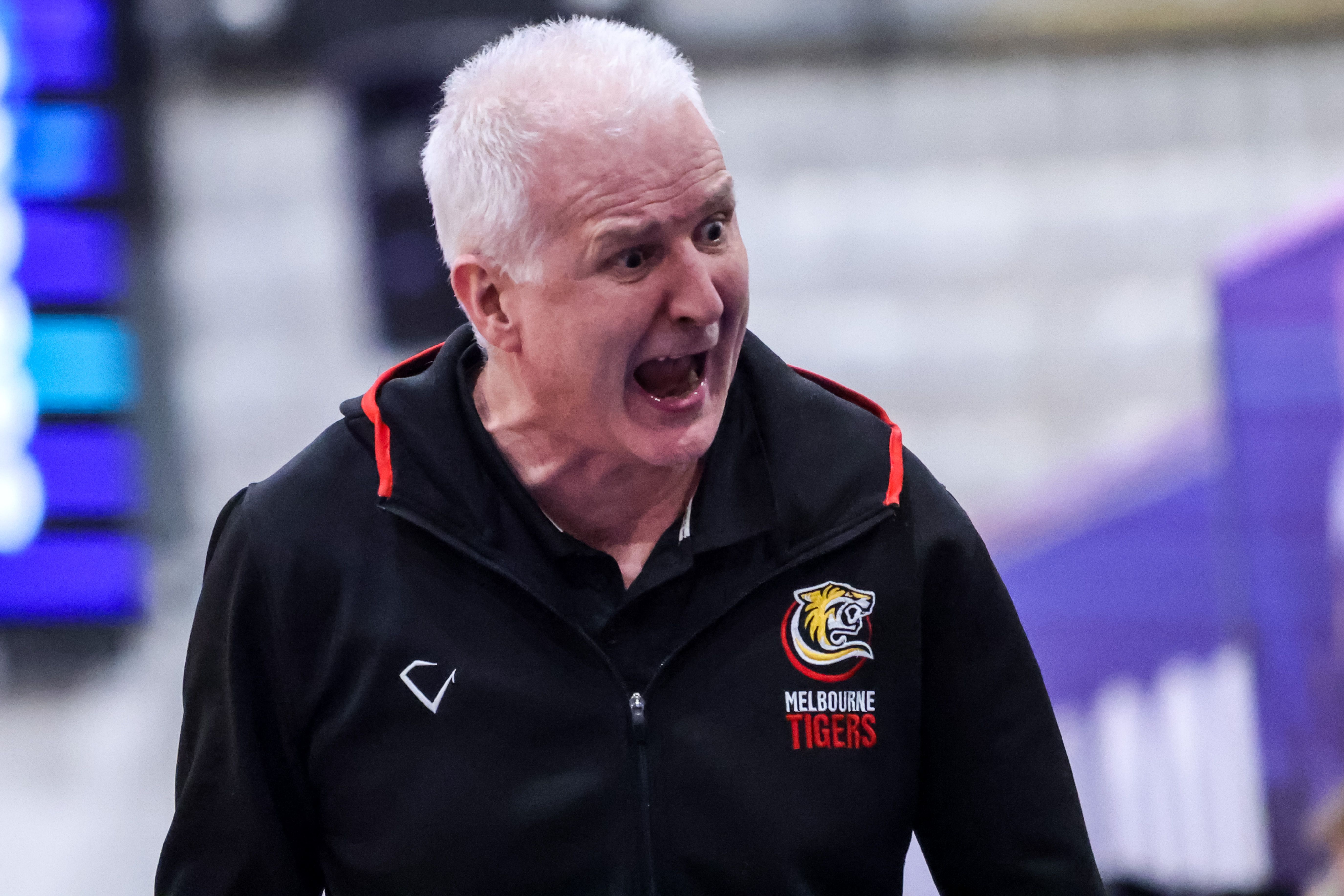 Ik 160426 Andrew Gaze Coach 9581