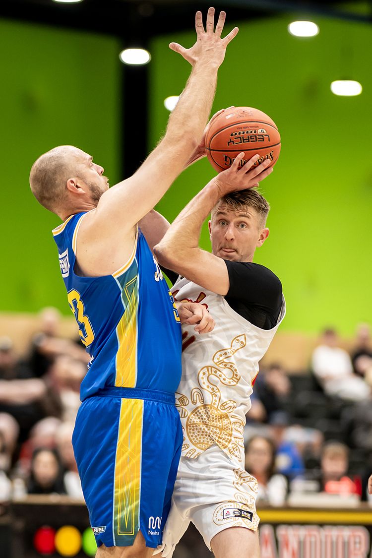 Hyperfocusimages Nbl126 Round4 Magicvsbuccs 42