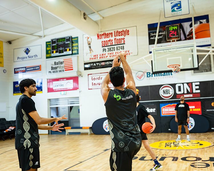 Mens Shootaround 9