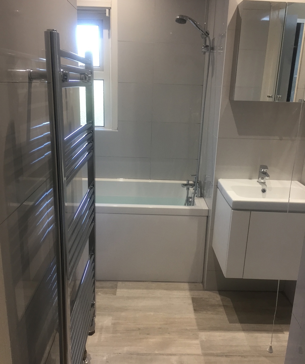 bathroom installation warfield image 1
