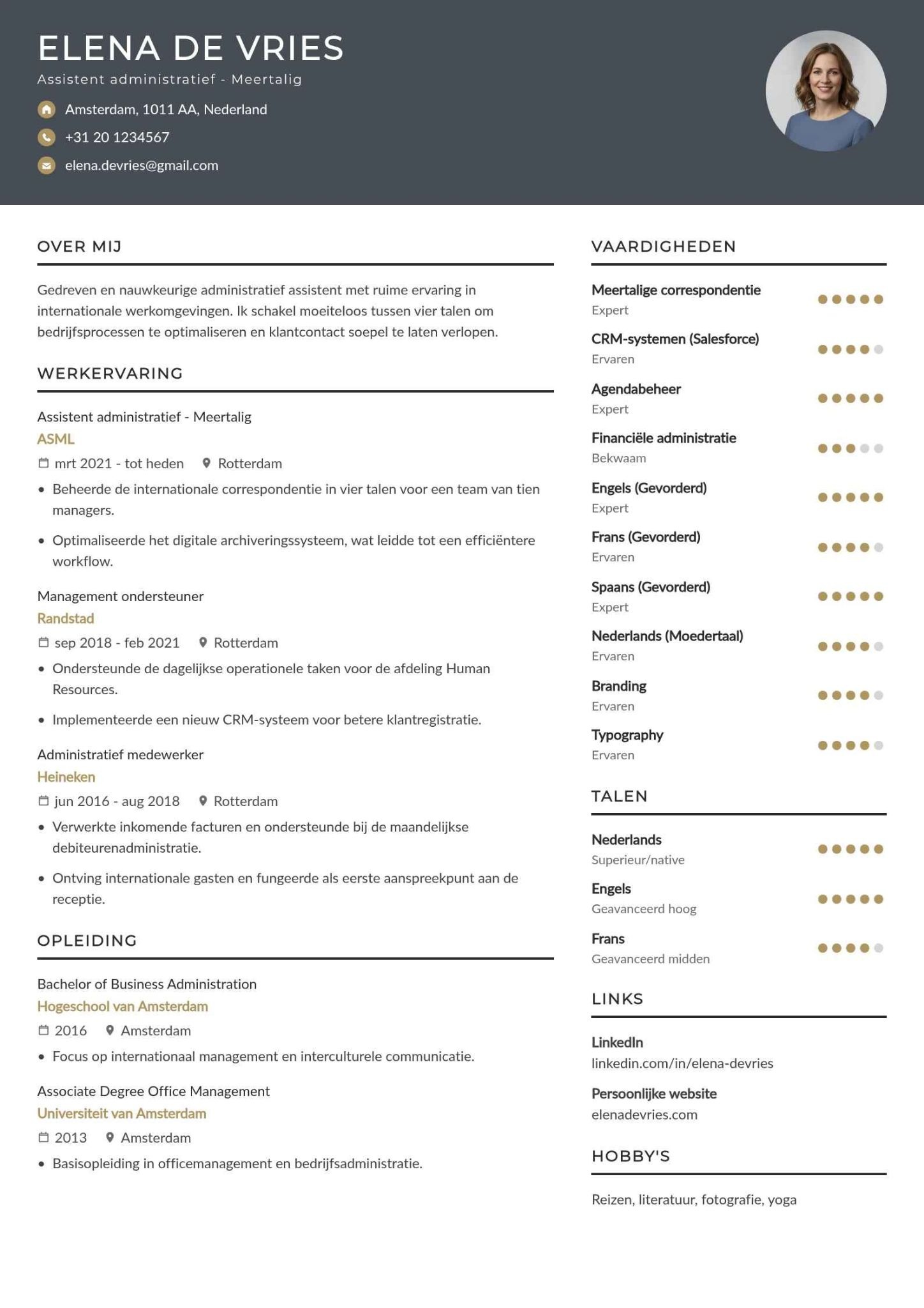 Administratief medewerker met talen