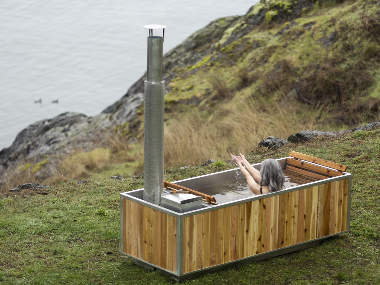 Wood-fired hot tub by Goodland