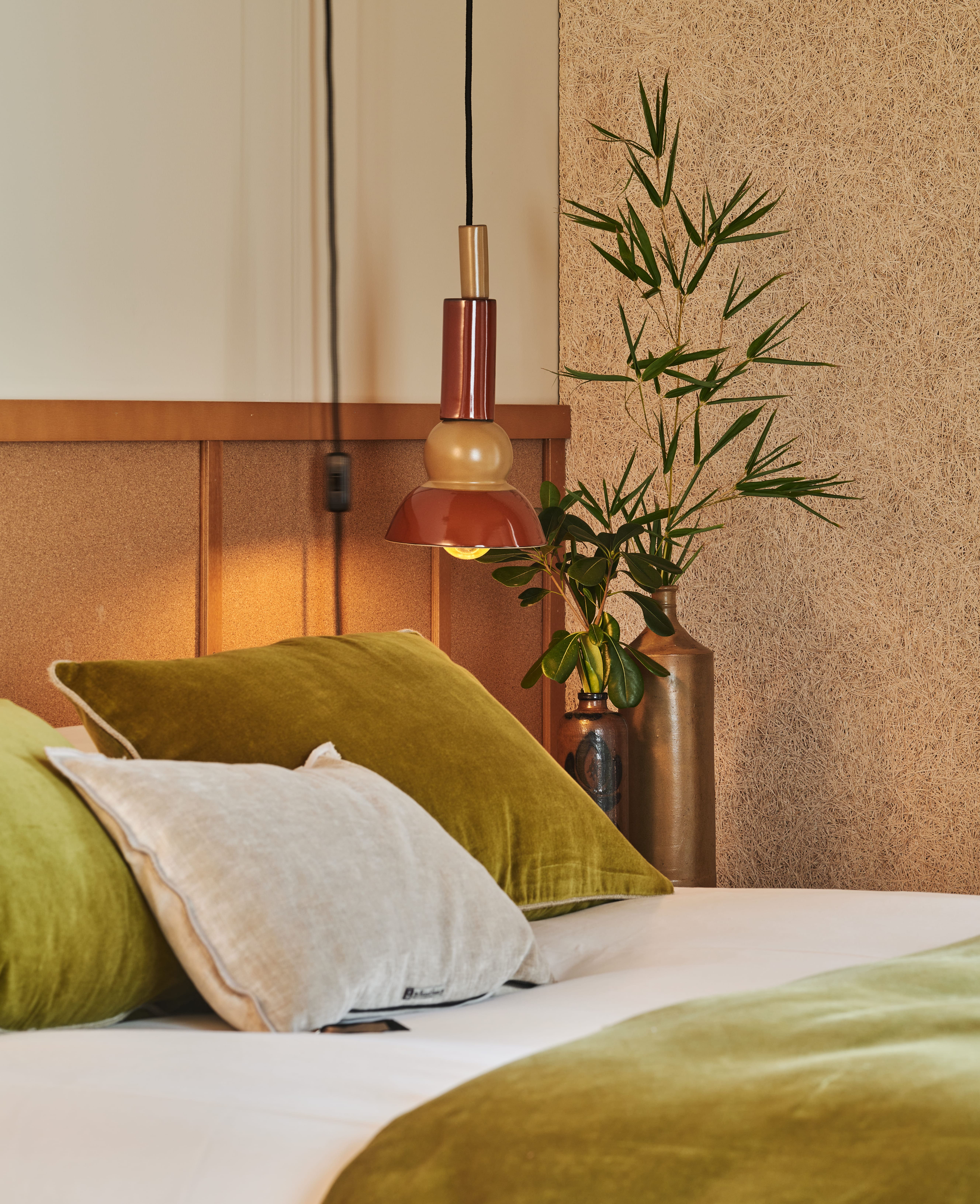 Lit de la chambre twin de l'Hôtel Oré 4 étoiles