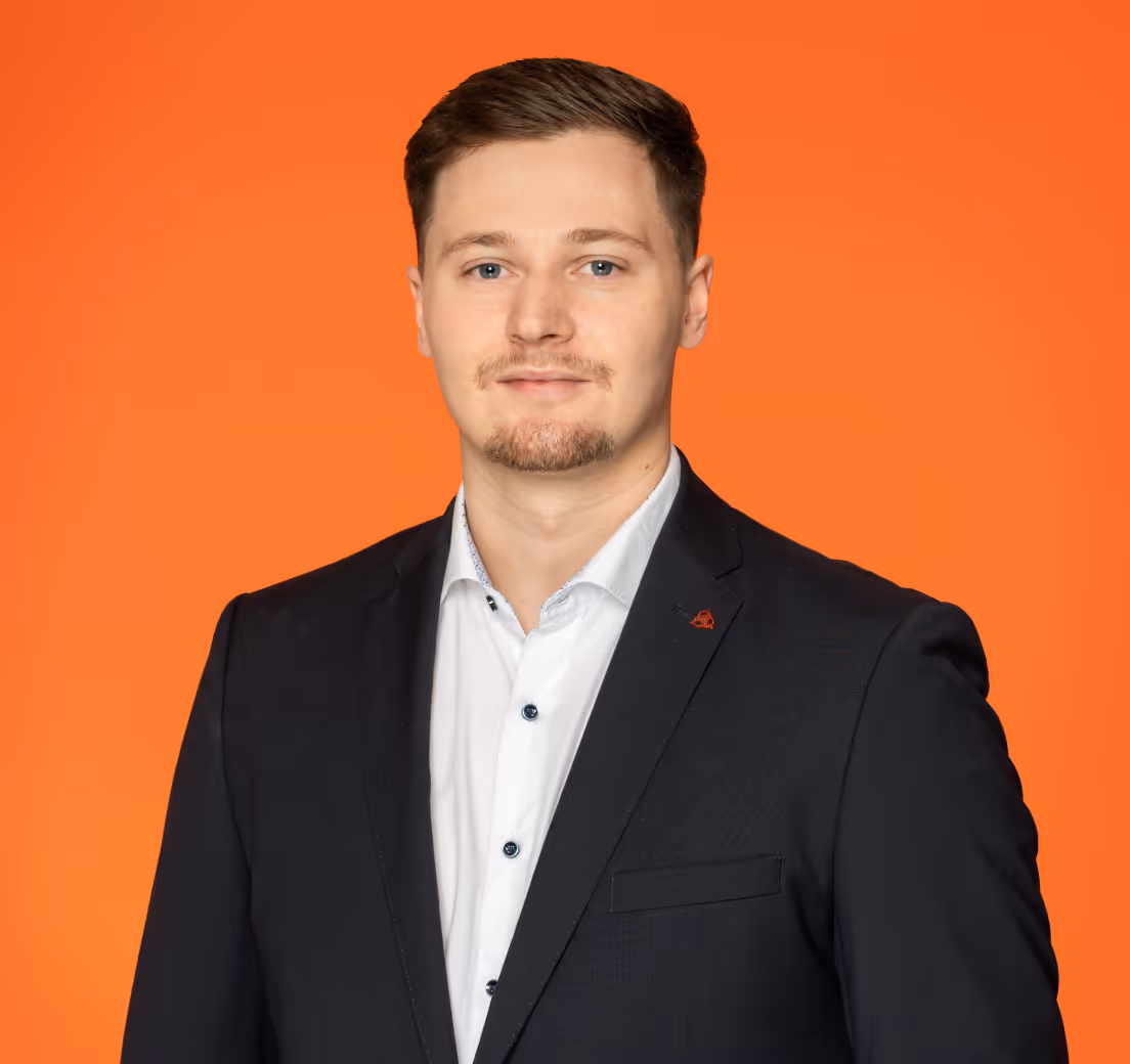 Dennis Laux, Senior Account Manager bai waynice, Portrait