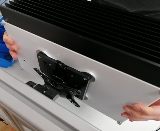 Quick-change step 1