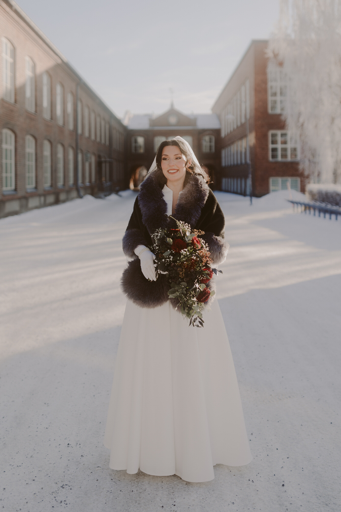 Winter wedding photography in Tampere, Finland