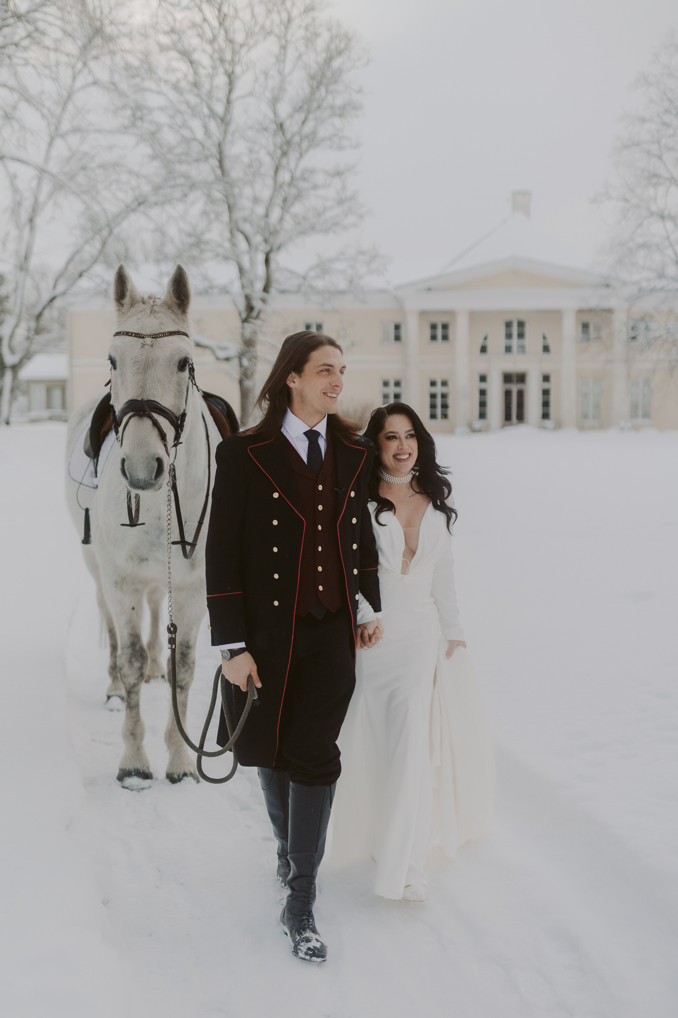 A photo from a winter wedding