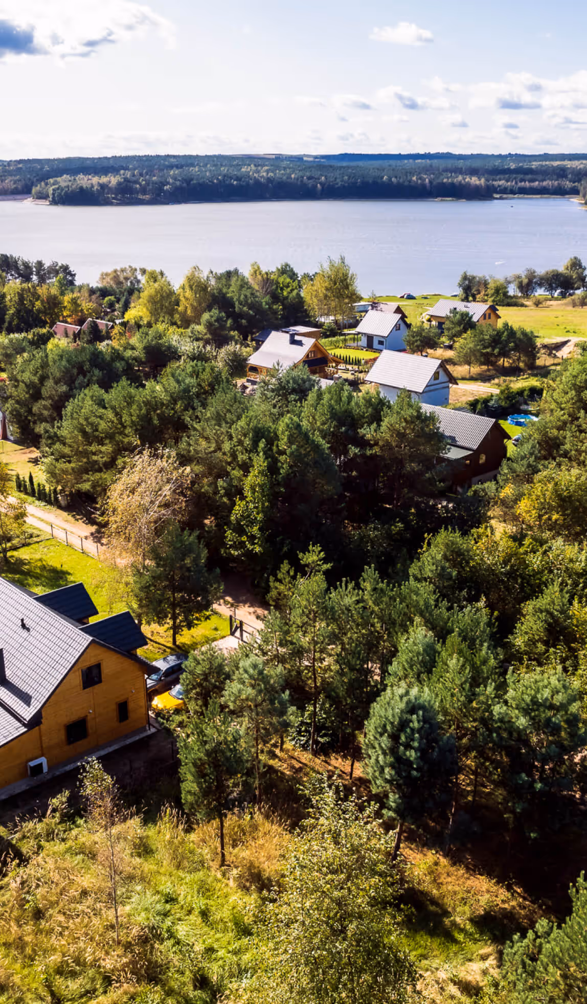 Domek Chańcza - dojazd - widok z drona