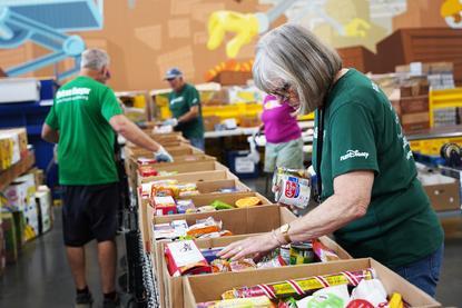 Orlando Community Impact Event for Green Sports Day - Second Harvest Food Bank 