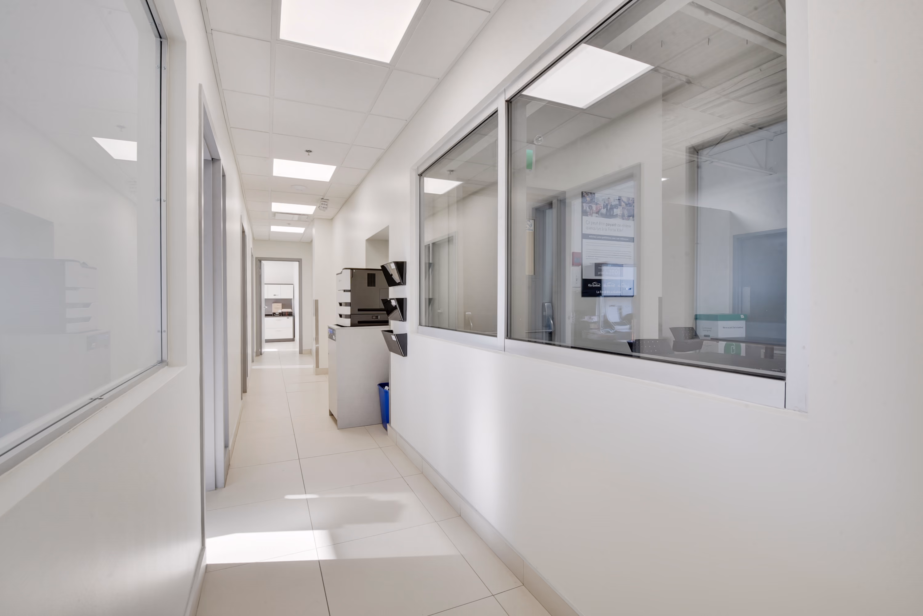 Espace de bureaux intérieur chez Kia Ste-Foy