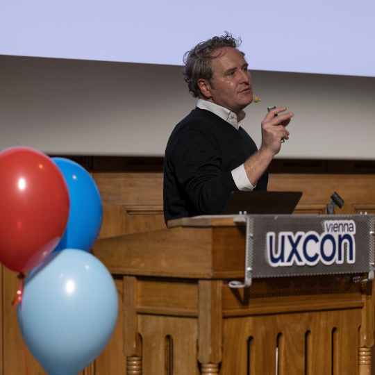 picture of Teslim Alabi from Netflix and Molly Stevens from Booking.com at panel discussion