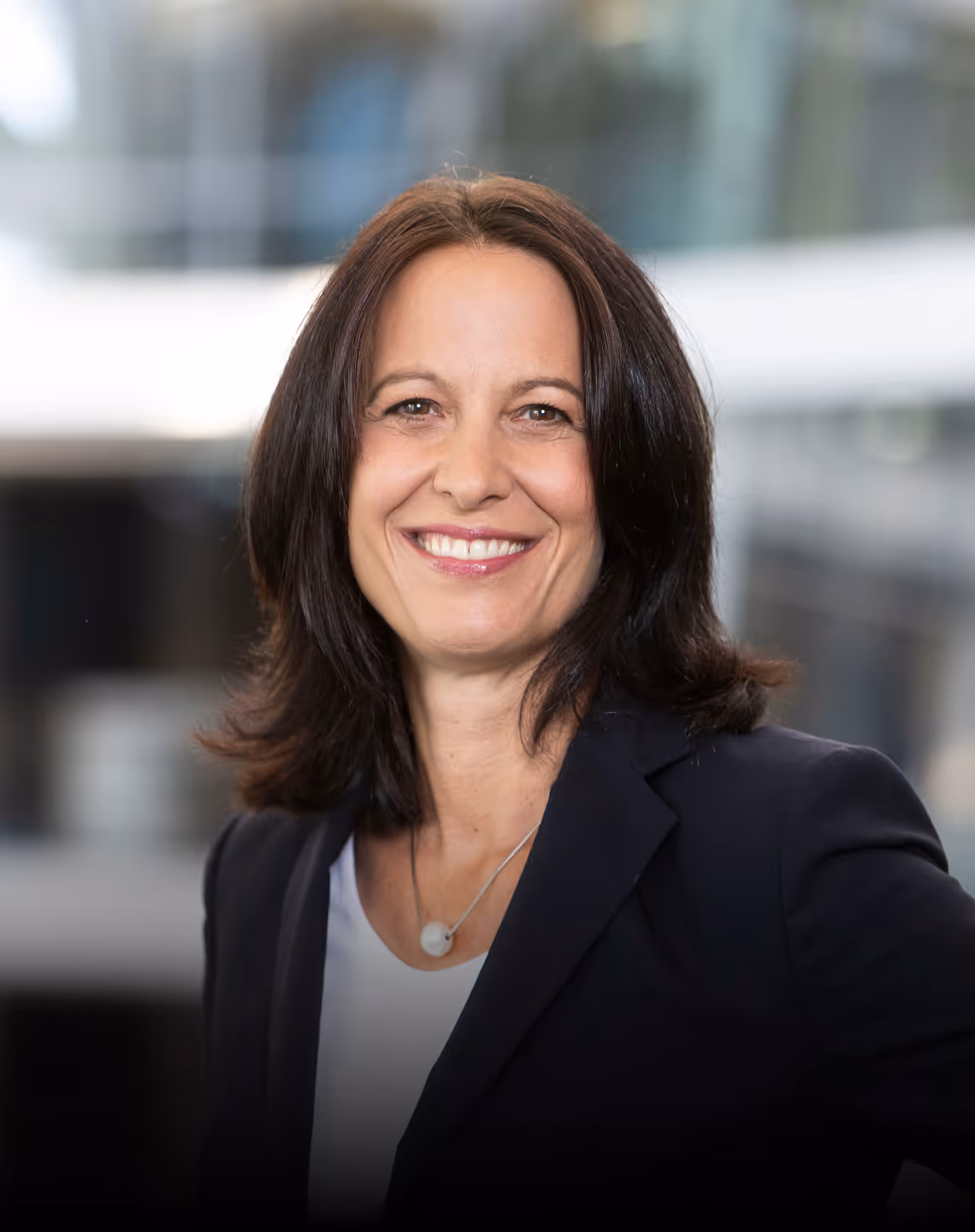 Portrait Eva Riesenhuber, the Global Head of Sustainability at Siemens