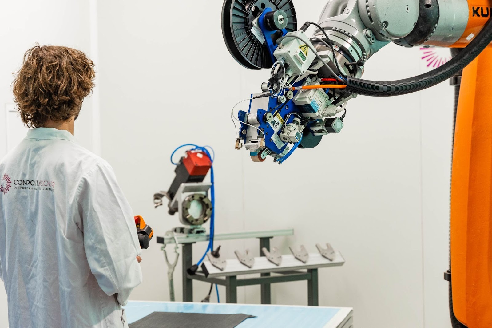 AFP-XS on a KUKA arm at Compositadour