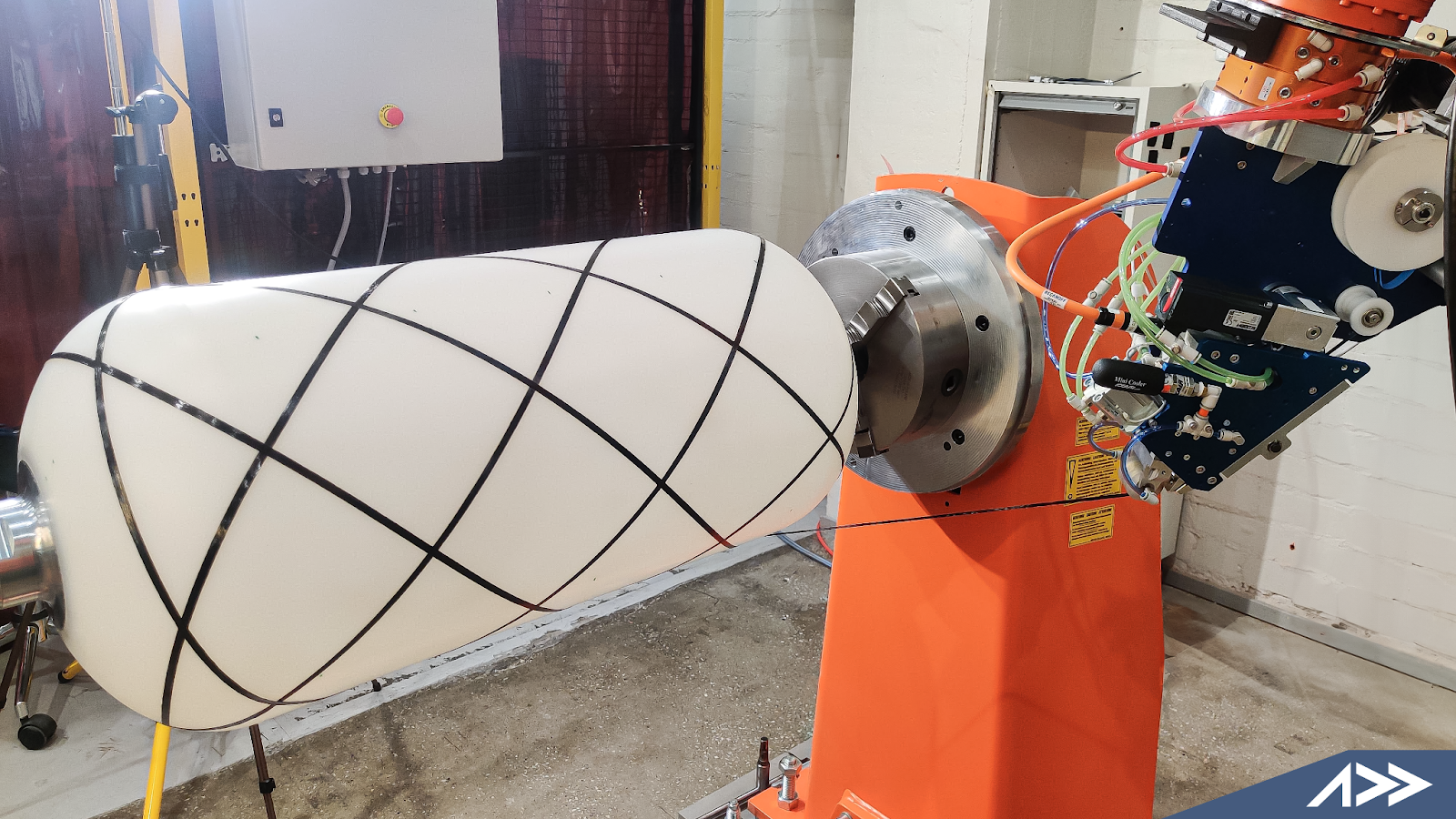 Carbon fibre pressure vessel layup with AFP-XS