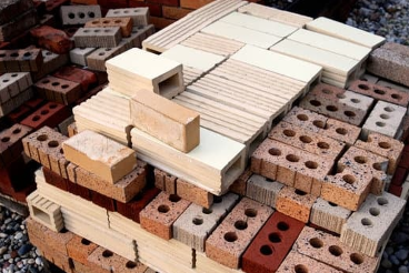 Constructores y distribuidores de materiales reclaman cumplimiento de acuerdos al MOPC