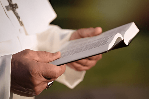 ¿Por qué los papas eligen un nombre distinto al asumir su pontificado?