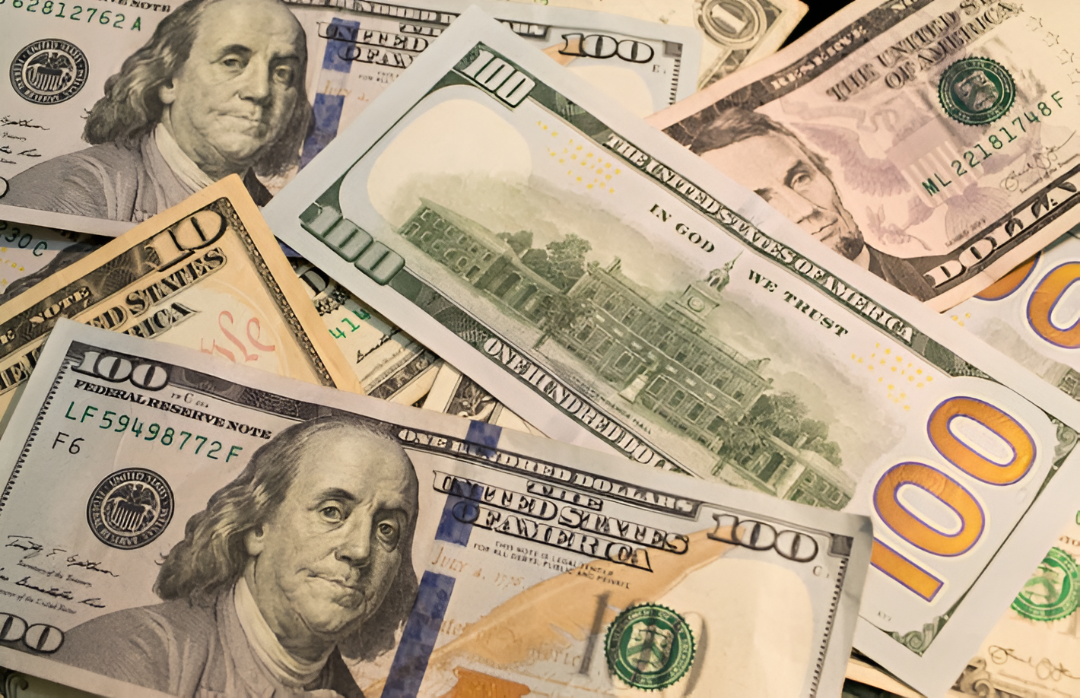 ¿Qué factores explican la caída del dólar frente al guaraní en las últimas semanas?