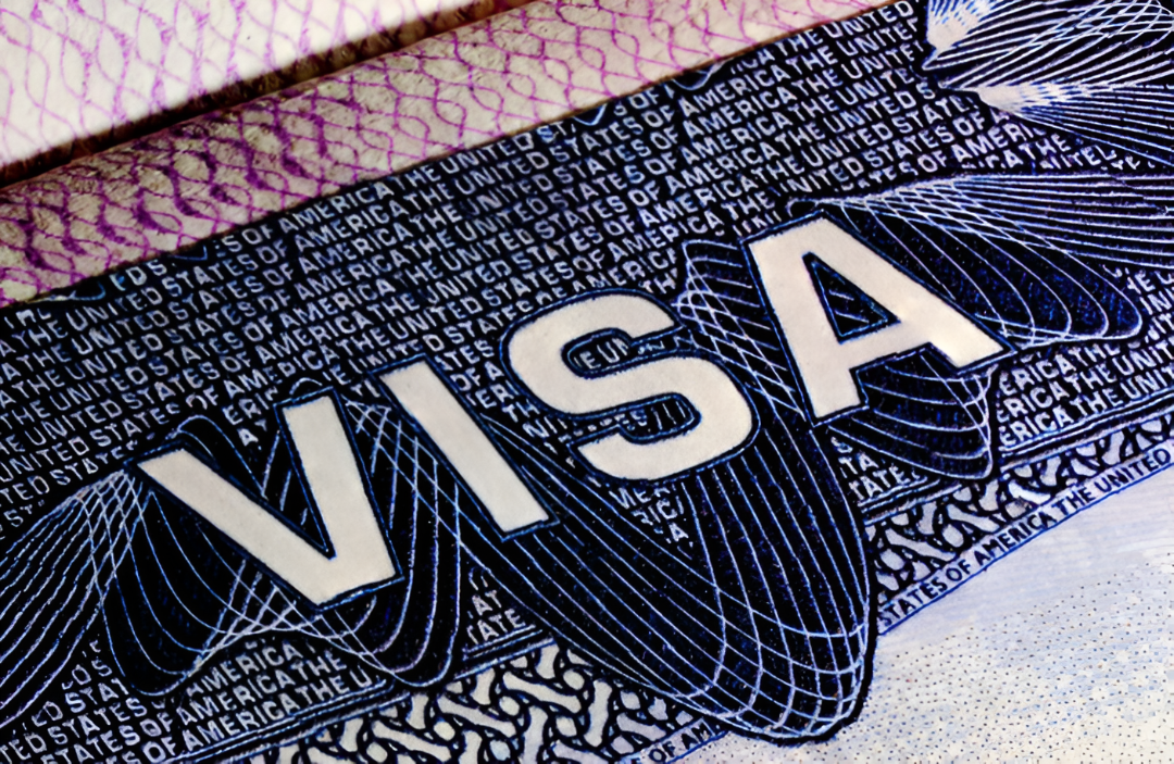 Argentina retoma negociaciones para ingresar sin visa a Estados Unidos  ¿Por qué a Paraguay le suben el costo?