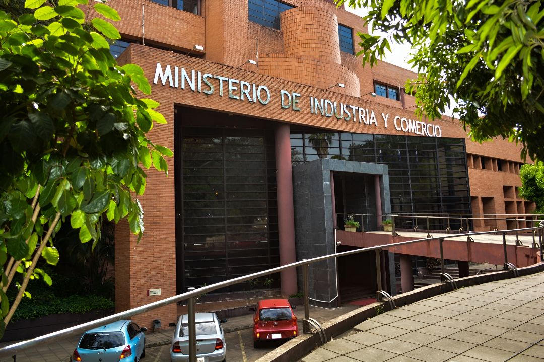 Gobierno plantea integración del Viceministerio de Energía al Ministerio de Industria y Comercio