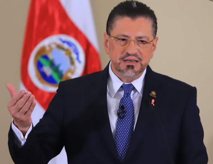 Presidente de Costa Rica afronta proceso de desafuero en medio de denuncias de la Fiscalía