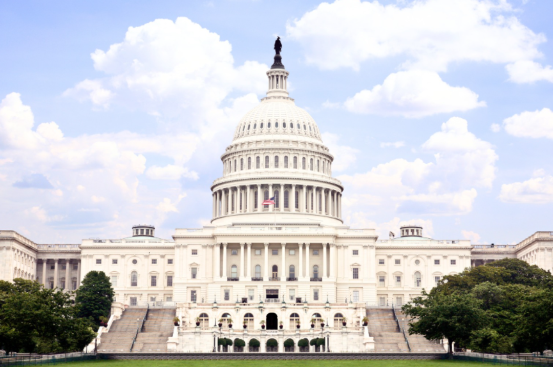 Gobierno de Estados Unidos entra en cierre tras vencimiento del plazo de financiación