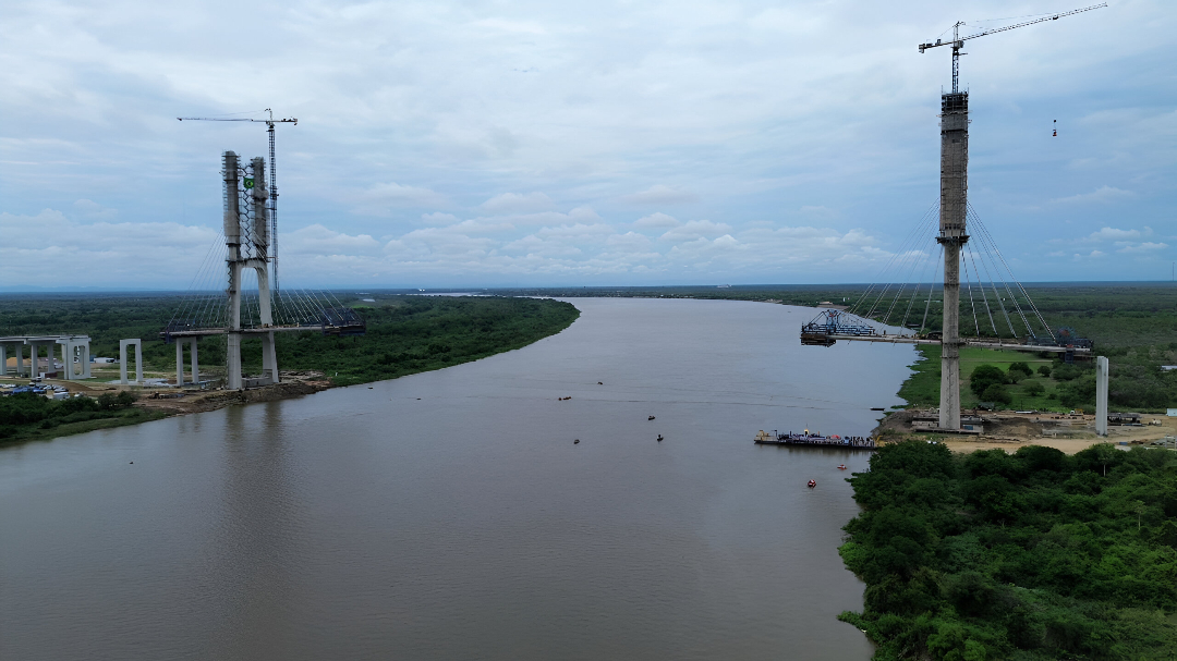 La construcción del Puente de la Bioceánica acelera su marcha y apunta a concluir en mayo de 2026