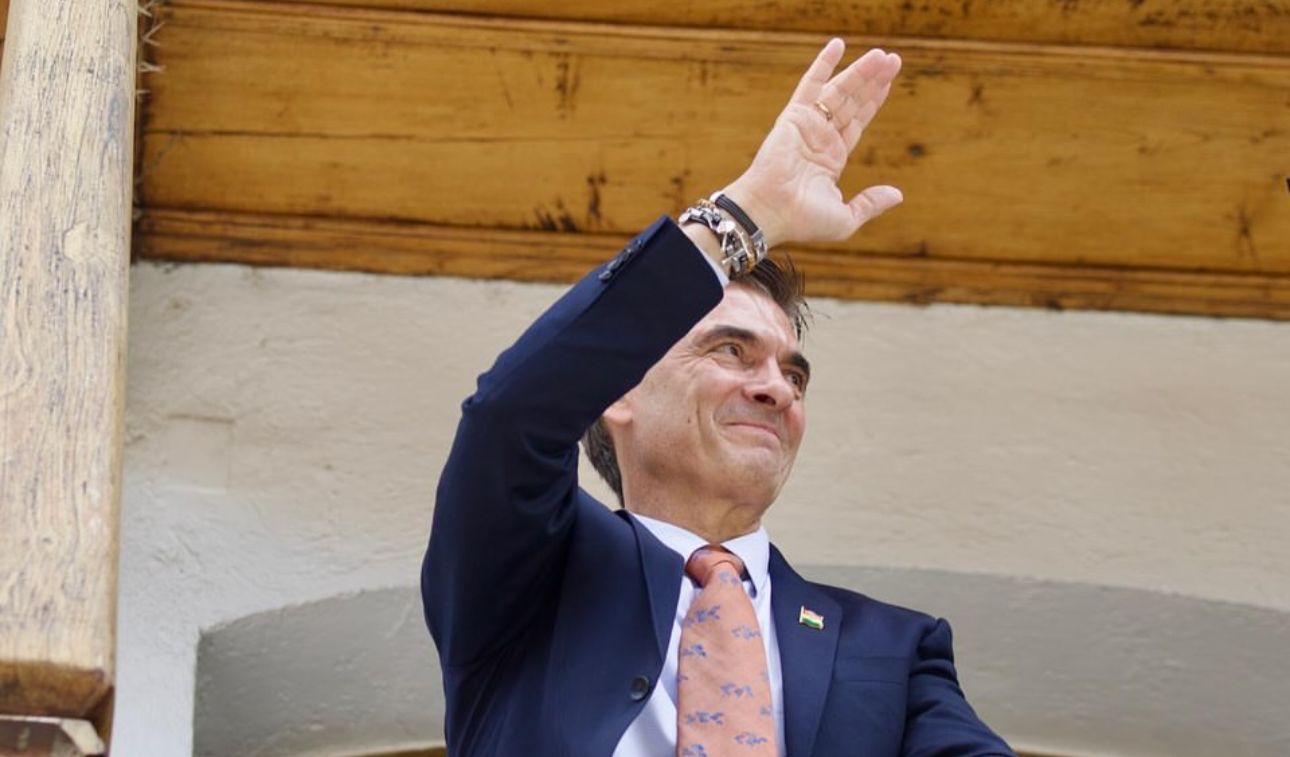 Rodrigo Paz Pereira asume el mando en Bolivia tras vencer en segunda vuelta