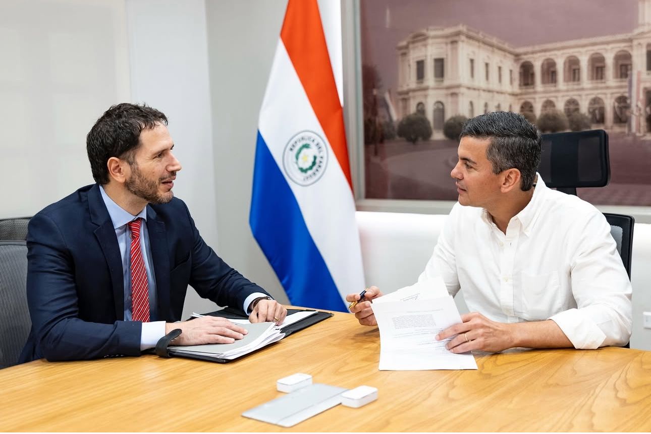 El Gobierno promulga la ley que cambia el marco del mercado de valores y productos en Paraguay